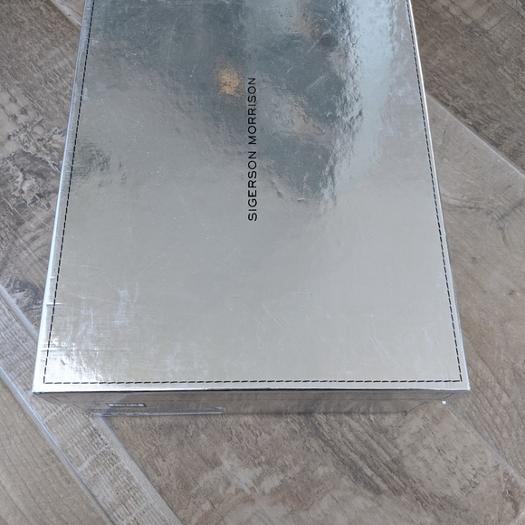 Sigerson Morrison Blue Brielle2 Pointed Pumps - Picture 6 of 6